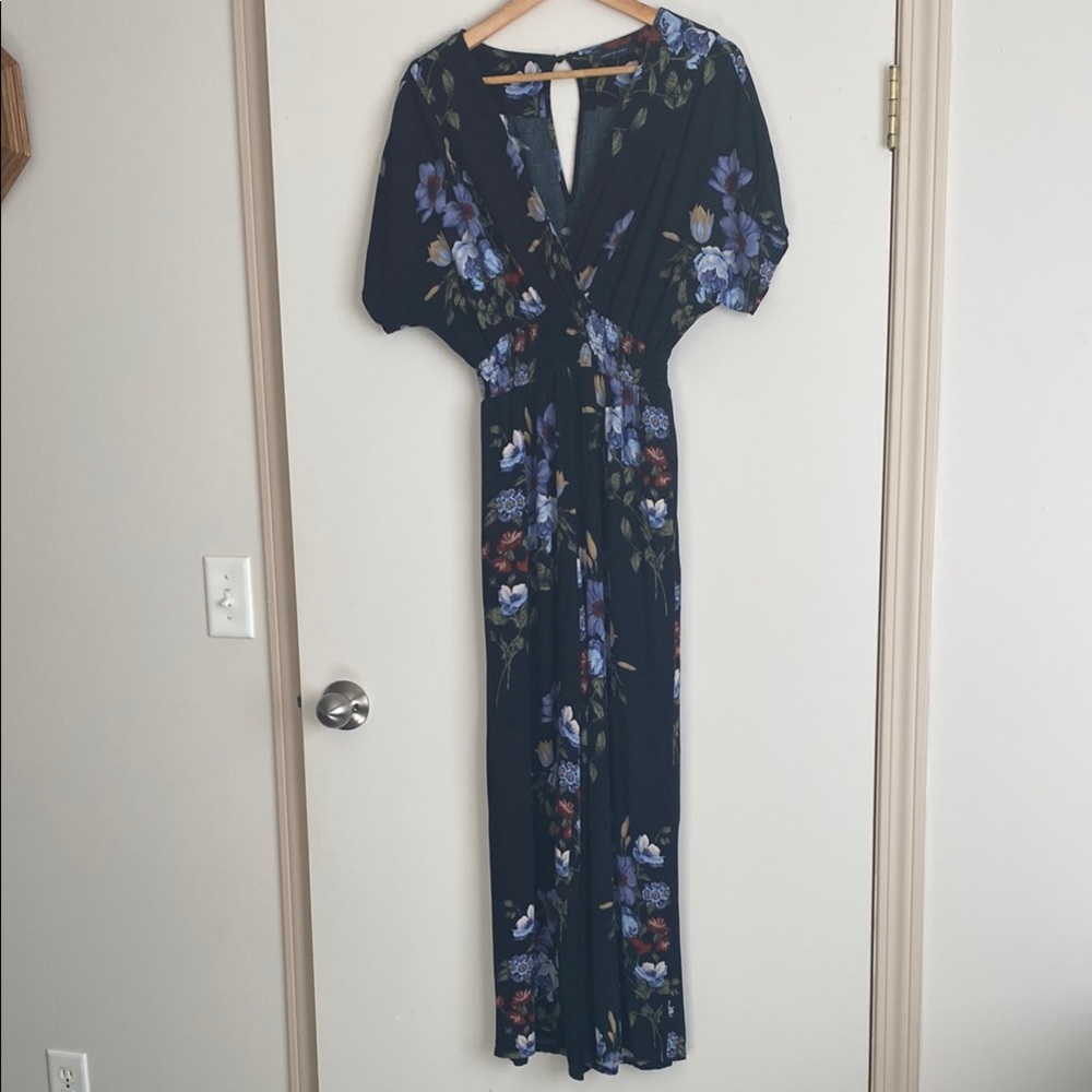 Black Floral Jumpsuit with Dolman Sleeves and V-Neck - Picture 4 of 9